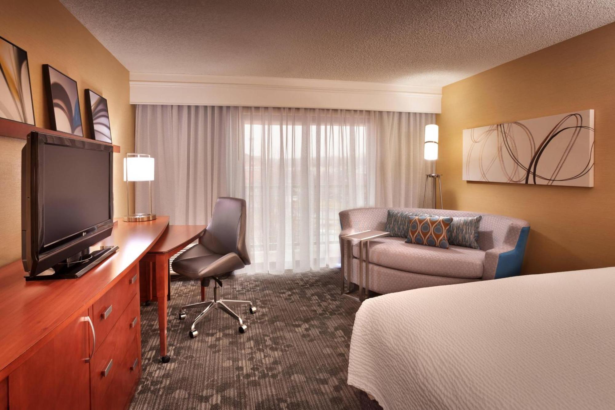 Courtyard By Marriott Salt Lake City Санді Екстер'єр фото