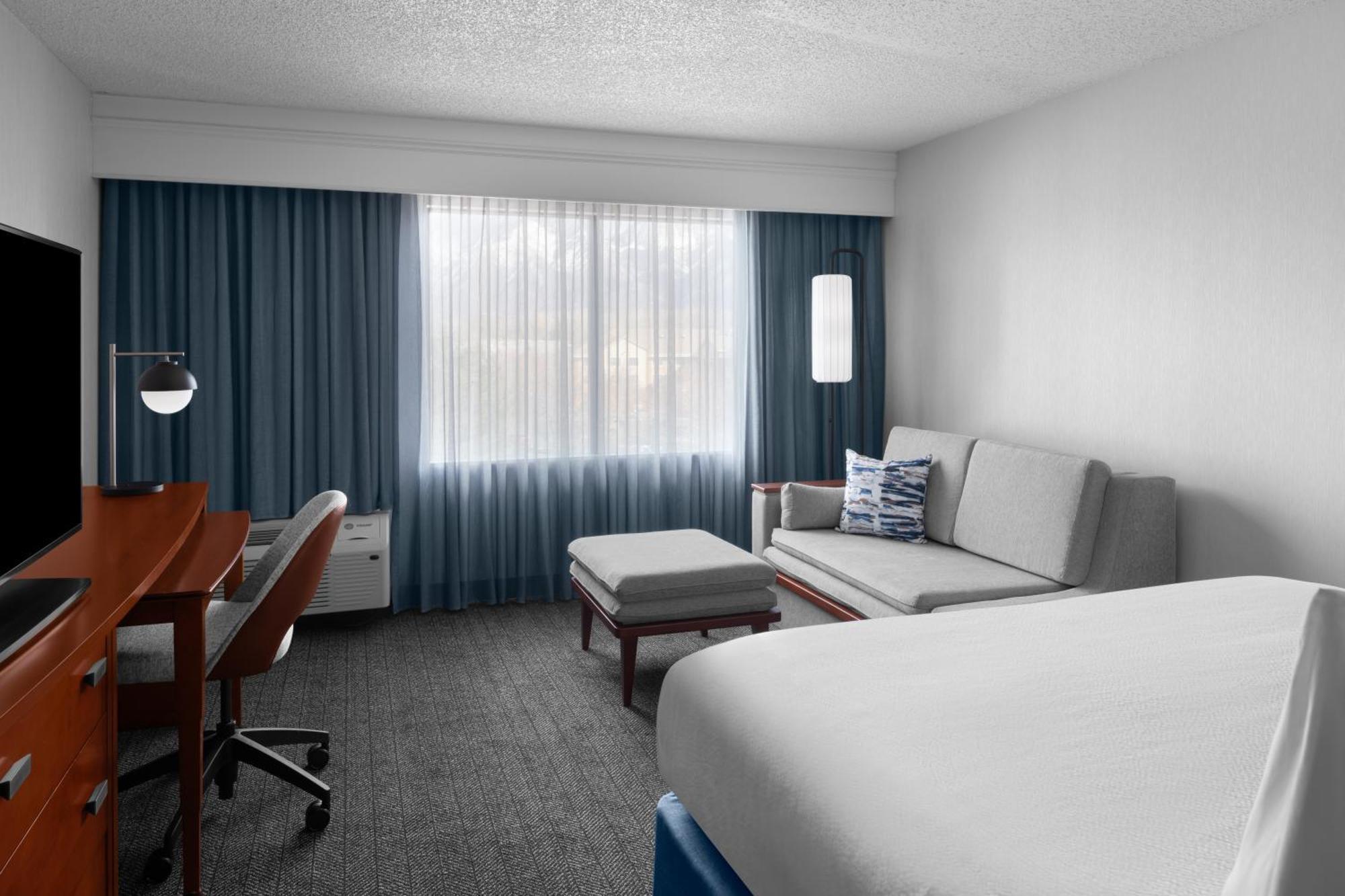 Courtyard By Marriott Salt Lake City Санді Екстер'єр фото